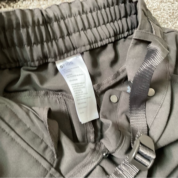 FIGS Star Wars Medical Scrubs Set Top and Bottom Size XXS - Picture 13 of 15